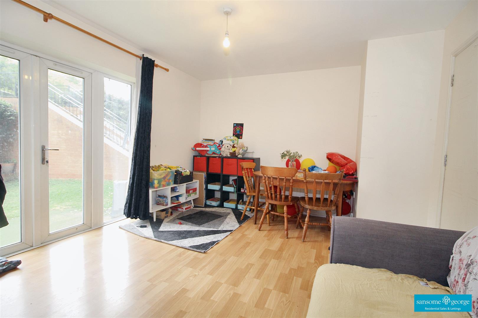 2 bed property in Temple Place, Reading